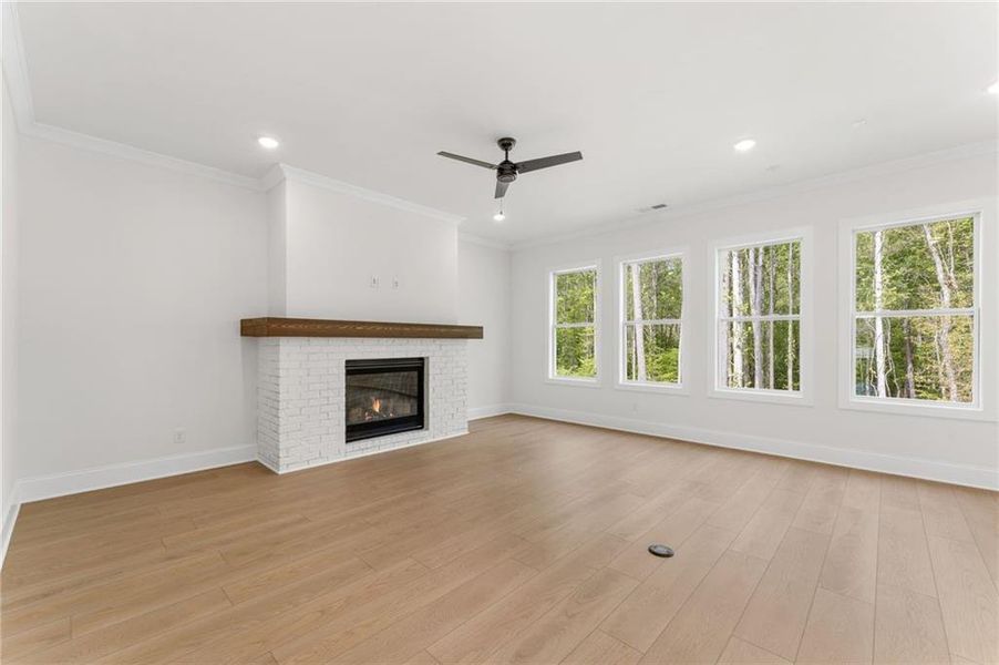 Spacious, unfurnished interior of a new home in Linden Grove, Powder Springs (Image 17).