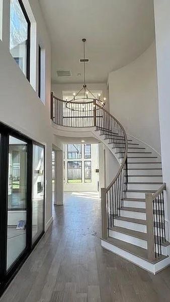 Spacious, unfurnished interior of a new home in Bridgeland 45', 50', 70', Cypress (Image 7).