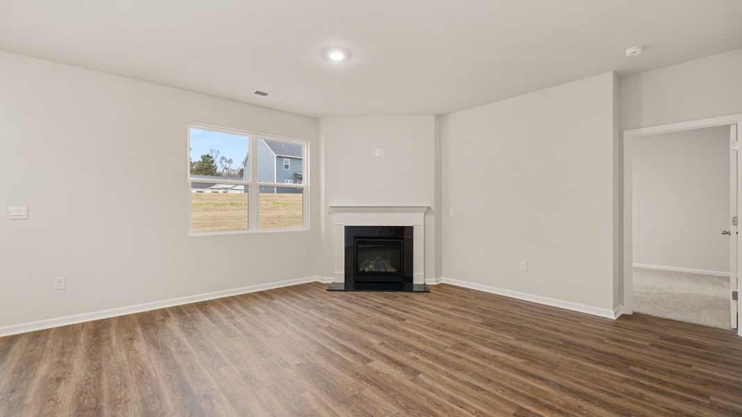 Spacious, unfurnished interior of a new home in Twin Lakes, Hoschton (Image 18).