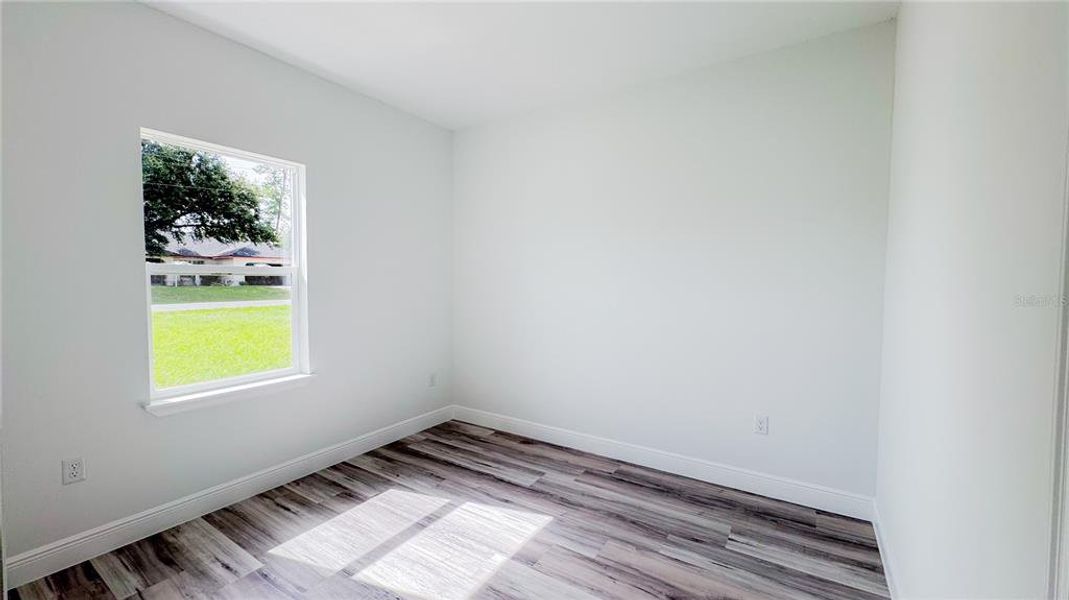 Spacious, unfurnished interior of a new home in , Ocala (Image 23).