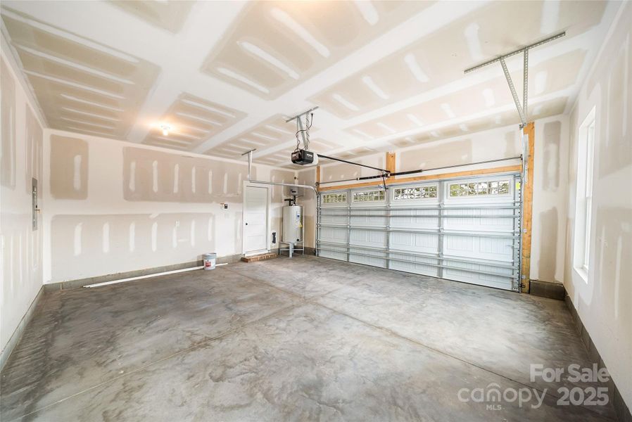 Image 39 of a home in .