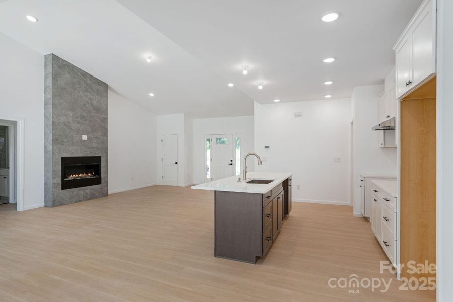 Spacious, unfurnished interior of a new home in , Flat Rock (Image 40).