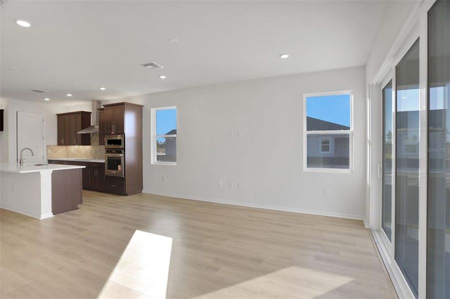 Spacious, unfurnished interior of a new home in Turnleaf, Punta Gorda (Image 32). Spacious, unfurnished interior of a new home in Turnleaf, Punta Gorda (Image 32).