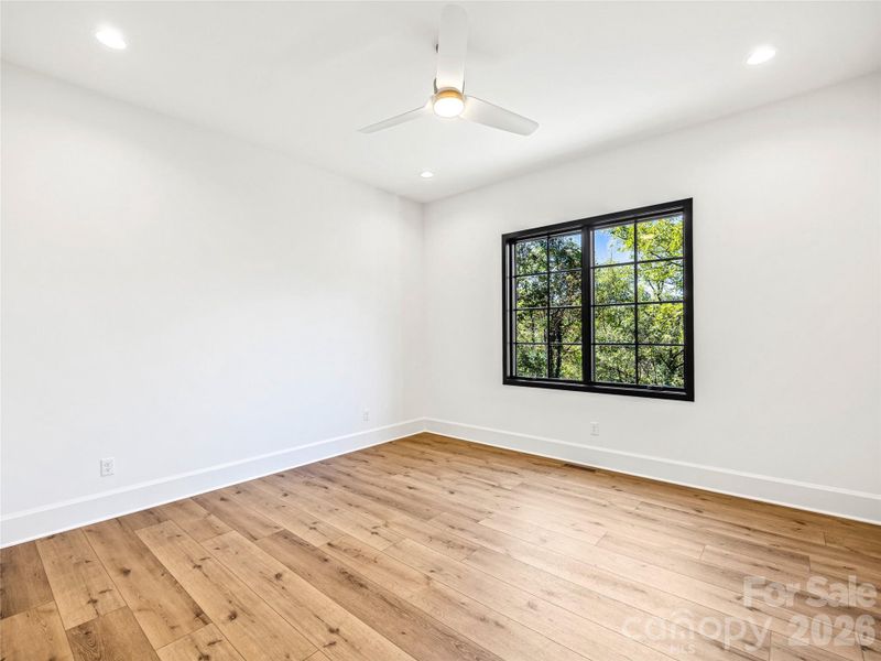 Spacious, unfurnished interior of a new home in , Asheville (Image 36).