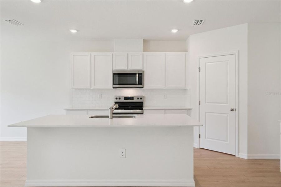 Furnished interior view inside a new home in , Daytona Beach (Image 7).