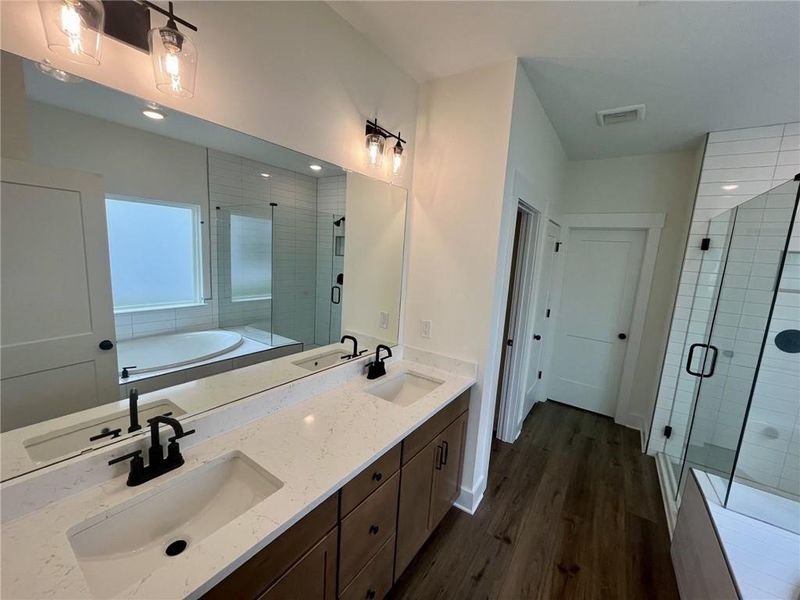 Furnished interior view inside a new home in Twin Lakes, Hoschton (Image 6).