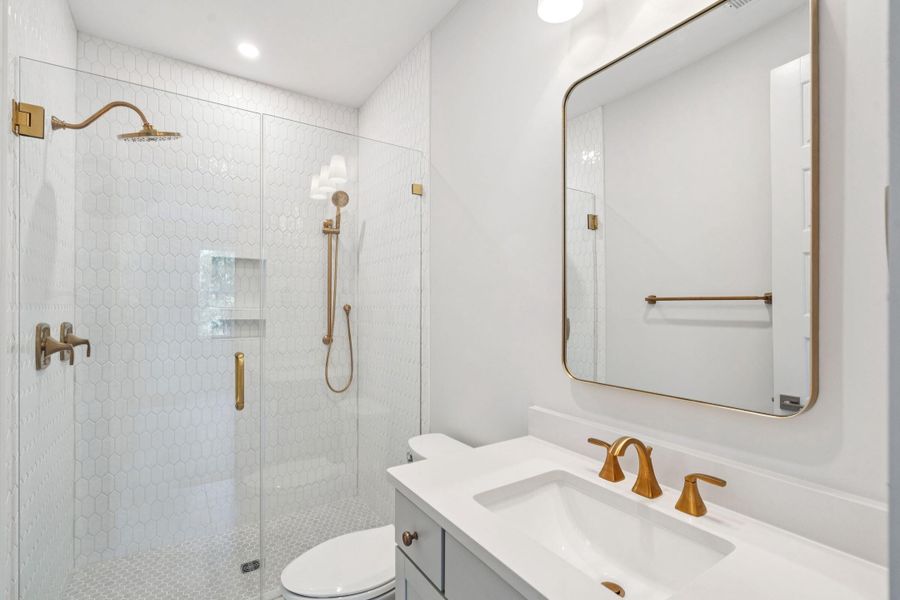 Image 76 of a home in .