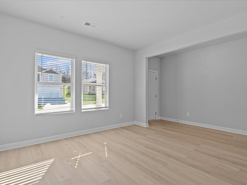 Spacious, unfurnished interior of a new home in Maxwell Commons, Easley (Image 11).