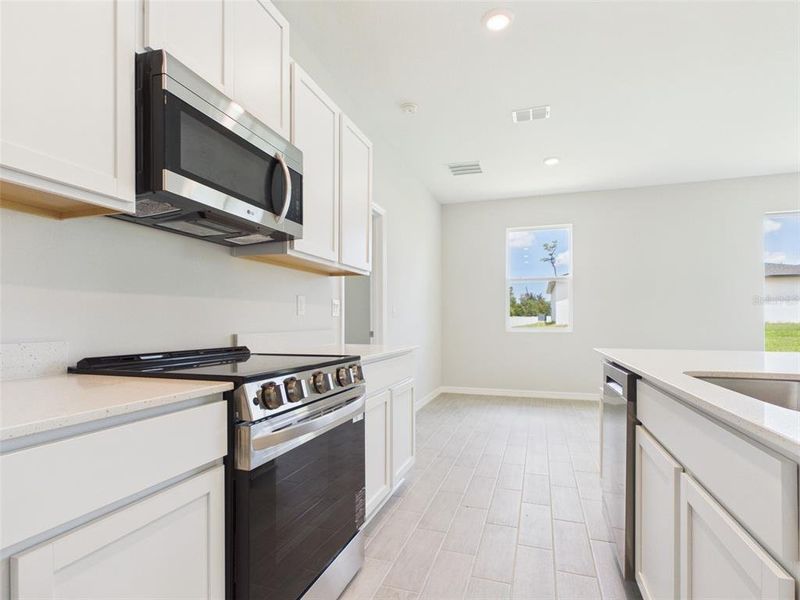 Furnished interior view inside a new home in , Ocala (Image 8).