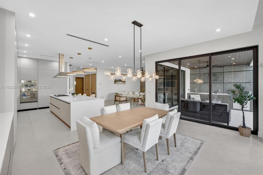 Furnished interior view inside a new home in , Fort Lauderdale (Image 19).