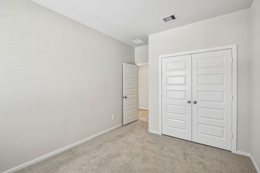 Spacious, unfurnished interior of a new home in Pinewood Trails - City Series, Atascocita (Image 31). Spacious, unfurnished interior of a new home in Pinewood Trails - City Series, Atascocita (Image 31).