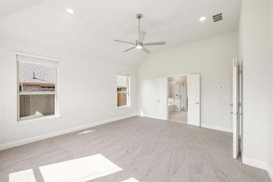 Spacious, unfurnished interior of a new home in Liberty, Melissa (Image 21).