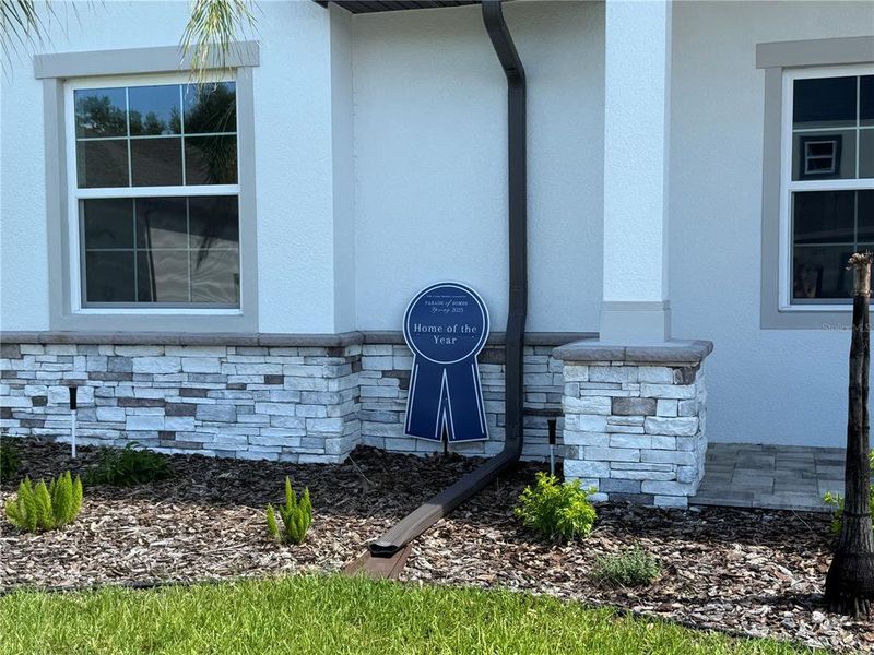 Exterior details and patio area of a home in , Lakeland (Image 3).