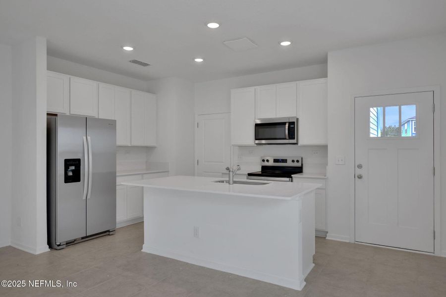 Furnished interior view inside a new home in , Middleburg (Image 4).