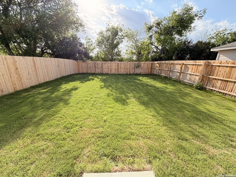 Exterior details and patio area of a home in Torian Village, San Antonio (Image 2).