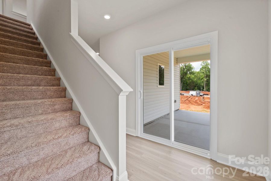 Spacious, unfurnished interior of a new home in Ascot Woods, Charlotte (Image 10).