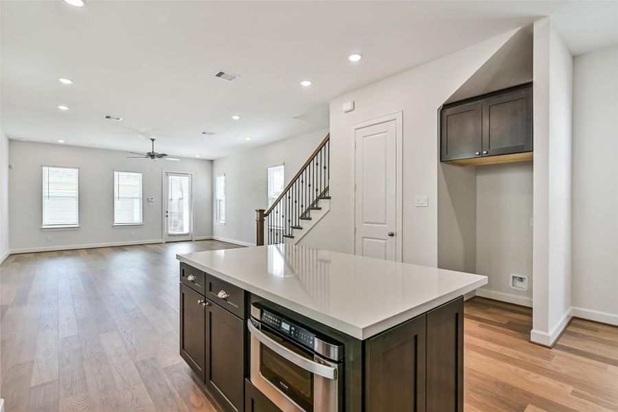 Furnished interior view inside a new home in Pearland Old Townsite, Pearland (Image 10). Furnished interior view inside a new home in Pearland Old Townsite, Pearland (Image 10).