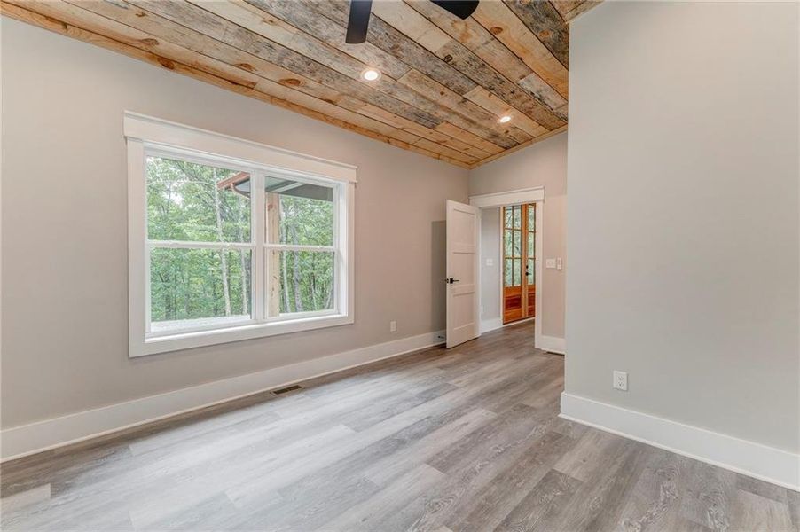 Spacious, unfurnished interior of a new home in , Ranger (Image 61).