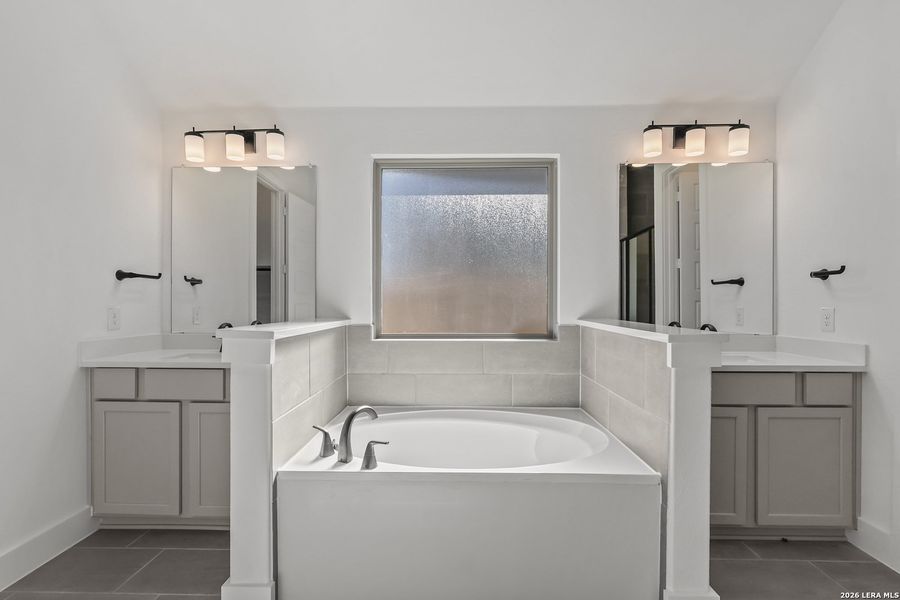 Furnished interior view inside a new home in Nopal Valley, San Antonio (Image 17).