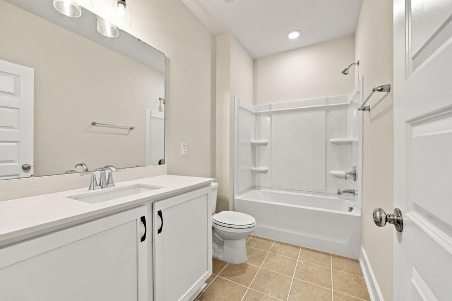 Furnished interior view inside a new home in Allen Park, Raleigh (Image 10).