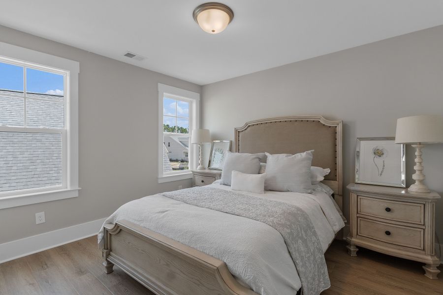 Representative furnished interior of a home built from the Scout by Bill Clark Homes in Sidbury Landing, Wilmington (Image 89).