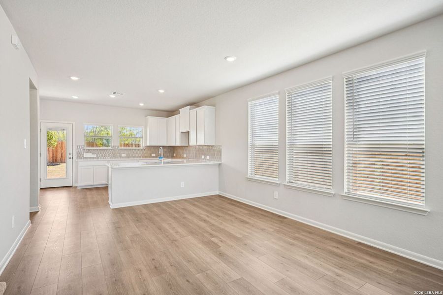 Spacious, unfurnished interior of a new home in Remington Ranch, San Antonio (Image 43). Spacious, unfurnished interior of a new home in Remington Ranch, San Antonio (Image 43).