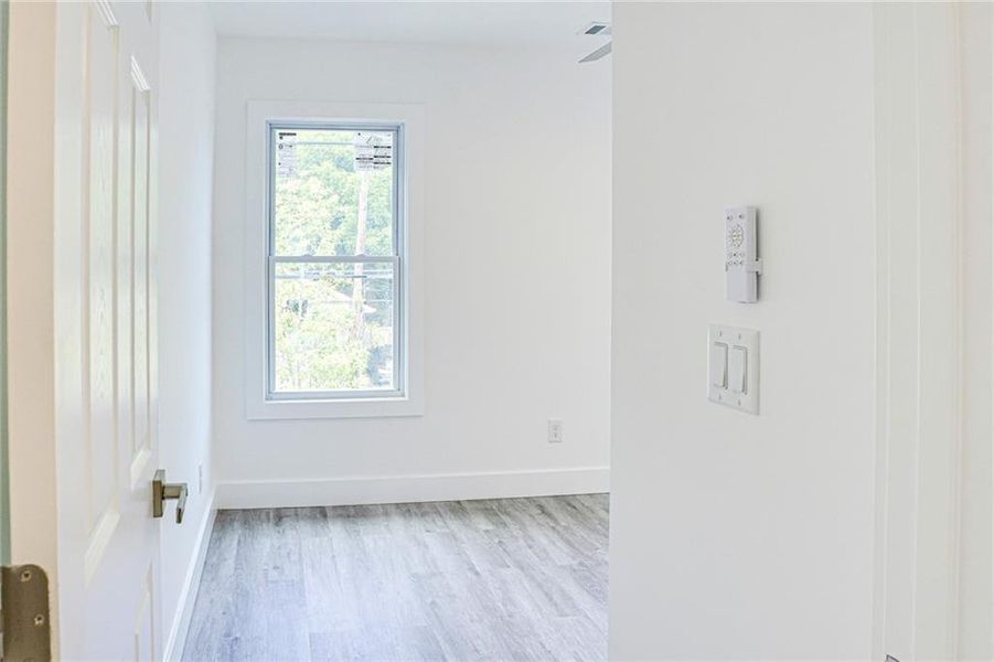 Spacious, unfurnished interior of a new home in , Atlanta (Image 28). Spacious, unfurnished interior of a new home in , Atlanta (Image 28).