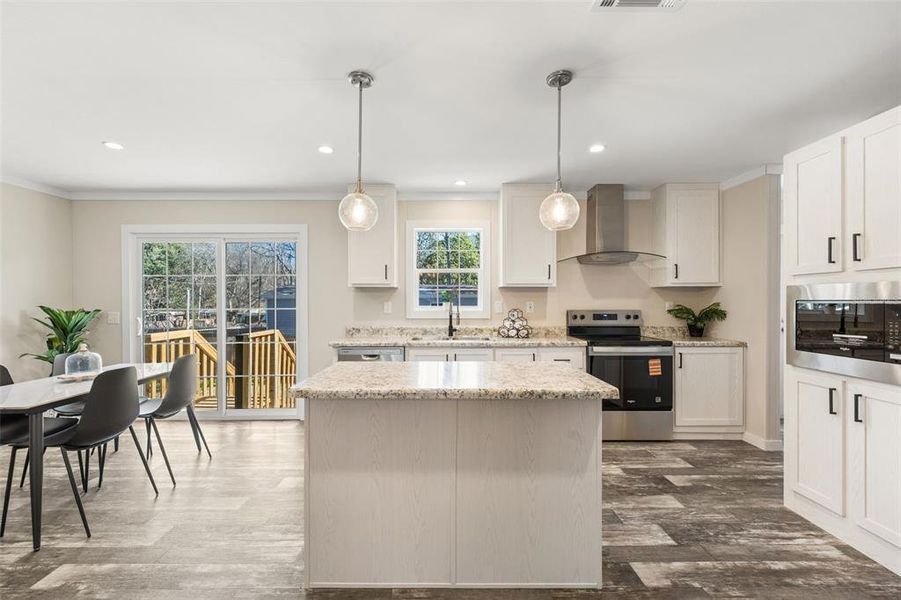 Furnished interior view inside a new home in , Gainesville (Image 8).