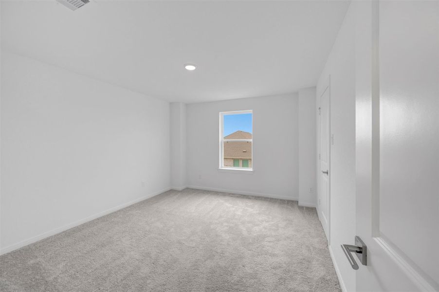 Spacious, unfurnished interior of a new home in Jordan Ranch - Terrace Collection, Fulshear (Image 10).