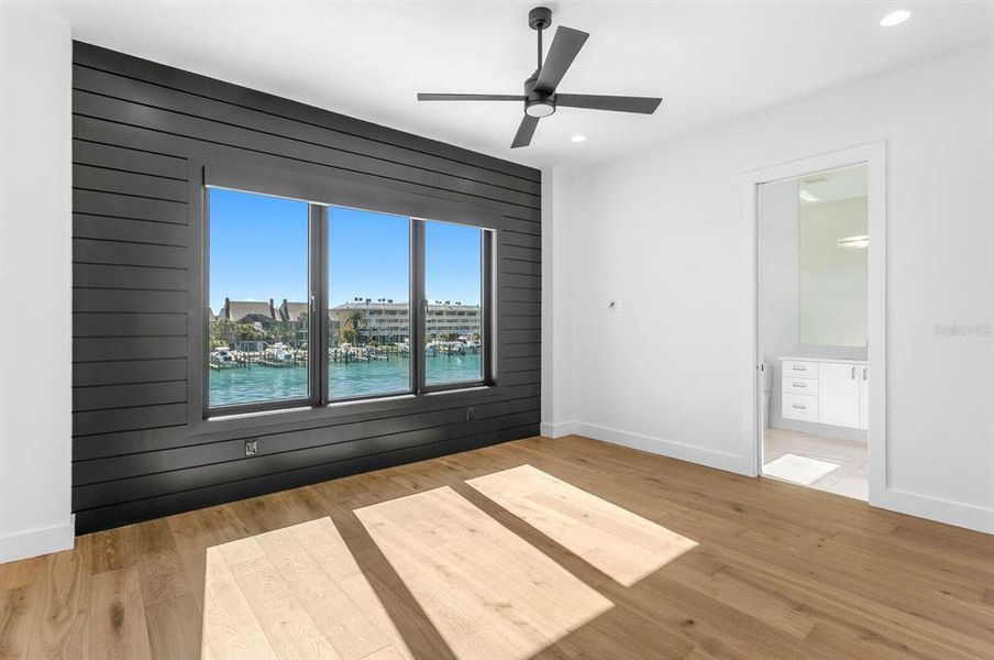 Spacious, unfurnished interior of a new home in , St. Petersburg (Image 24). Spacious, unfurnished interior of a new home in , St. Petersburg (Image 24).