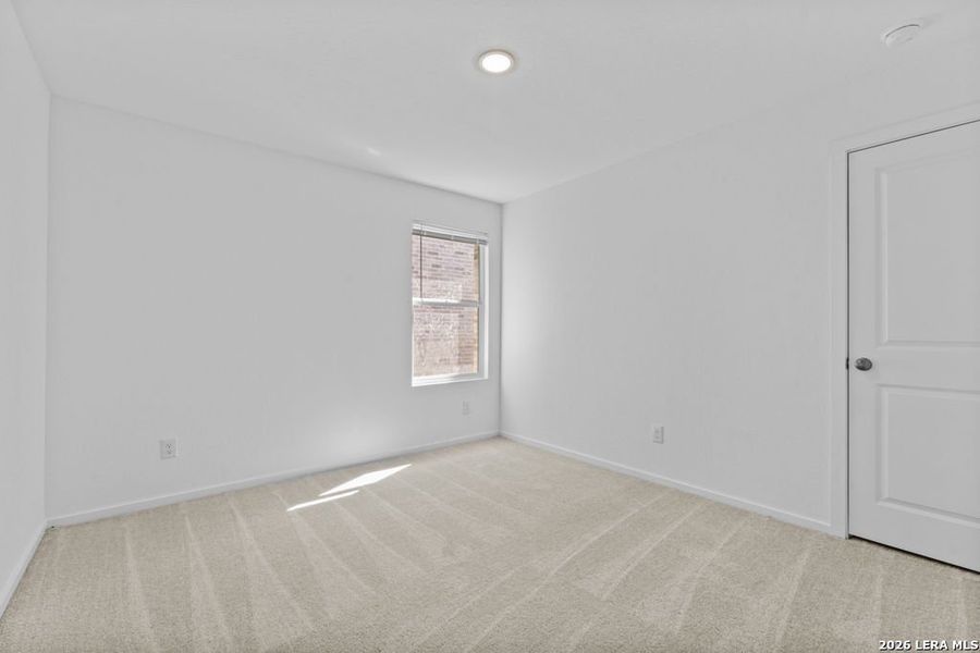 Spacious, unfurnished interior of a new home in Grace Valley, Marion (Image 19).