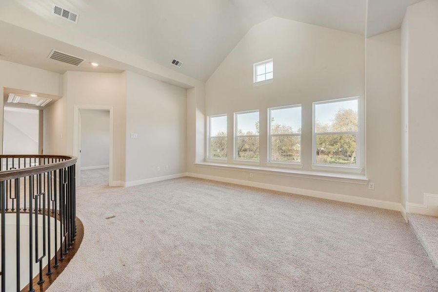 Spacious, unfurnished interior of a new home in Dominion of Pleasant Valley, Wylie (Image 14).