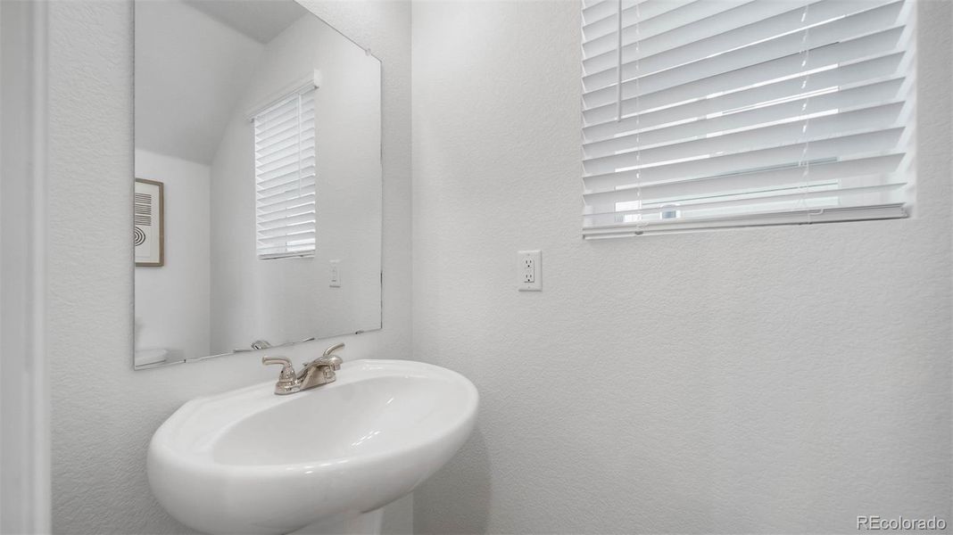 Image 28 of a home in .