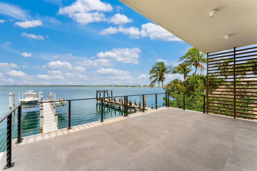 Condo located in Key Largo, FL showcasing its design and architecture (Image 32). Condo located in Key Largo, FL showcasing its design and architecture (Image 32).