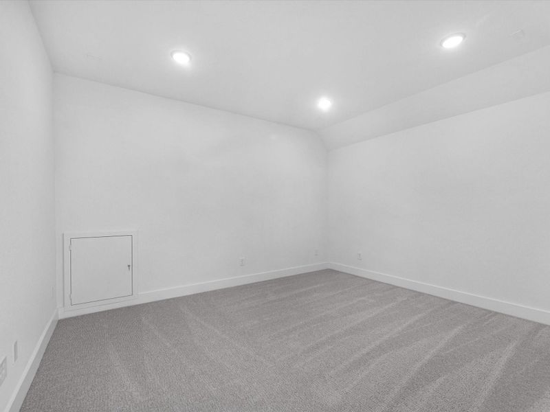 Spacious, unfurnished interior of a new home in Pecan Ridge, Fulshear (Image 11).