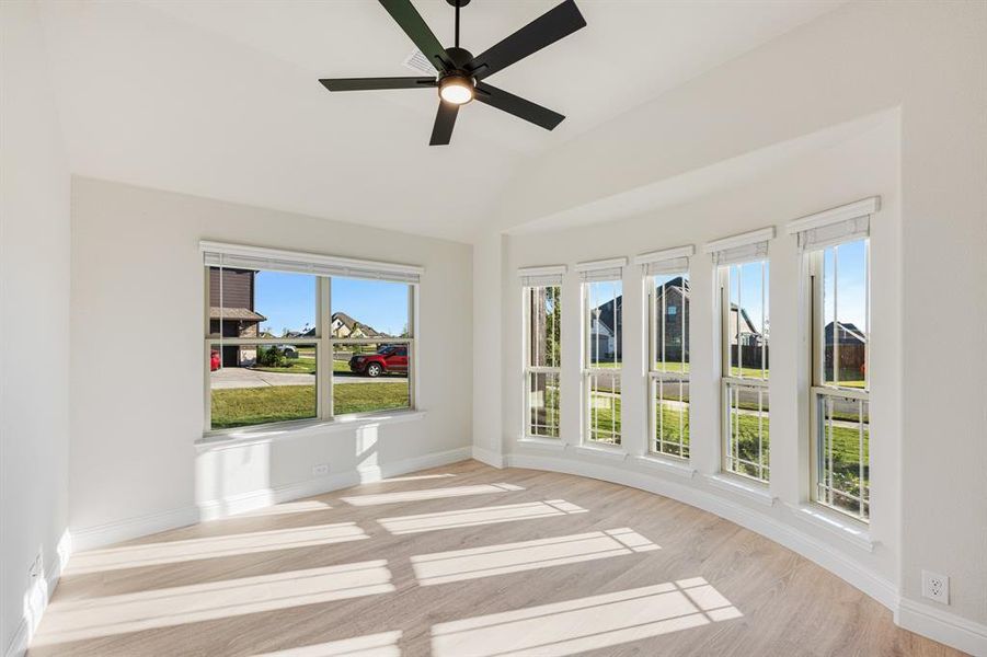 Spacious, unfurnished interior of a new home in Coyote Crossing, Godley (Image 28).