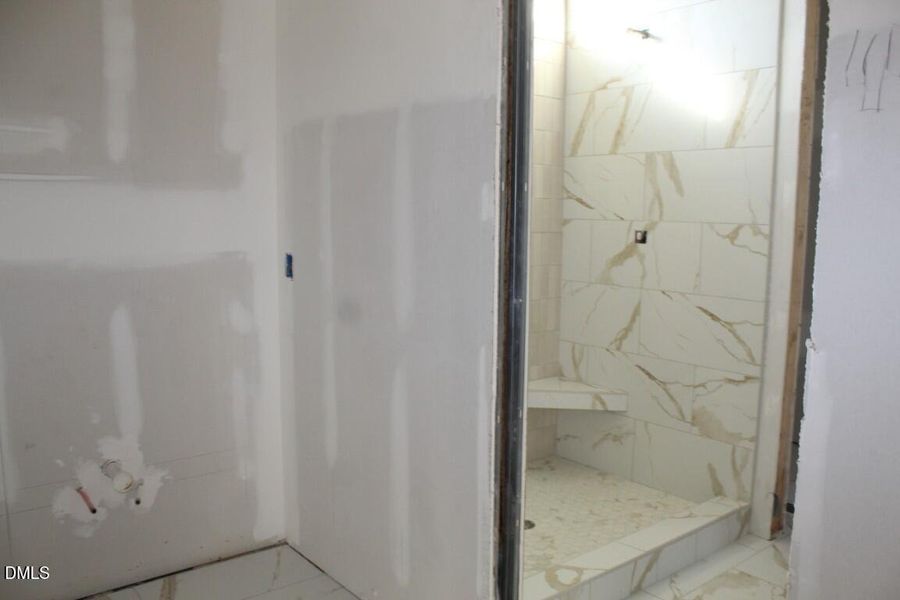 IMG_6962 (Medium) IMG_6962 (Medium)