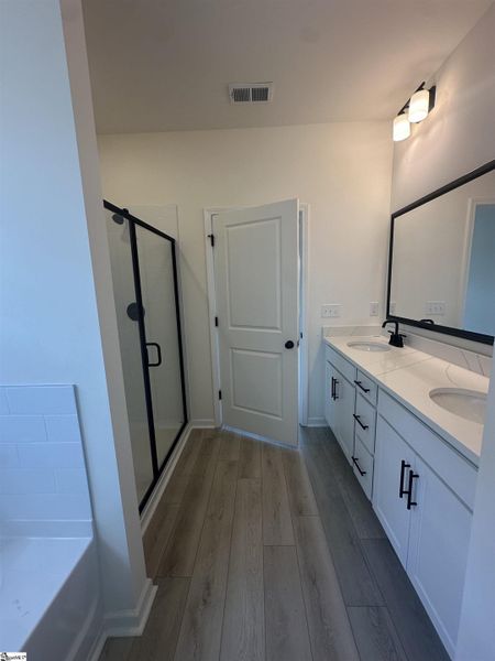 Furnished interior view inside a new home in Shiloh Trail, Wellford (Image 13). Furnished interior view inside a new home in Shiloh Trail, Wellford (Image 13).