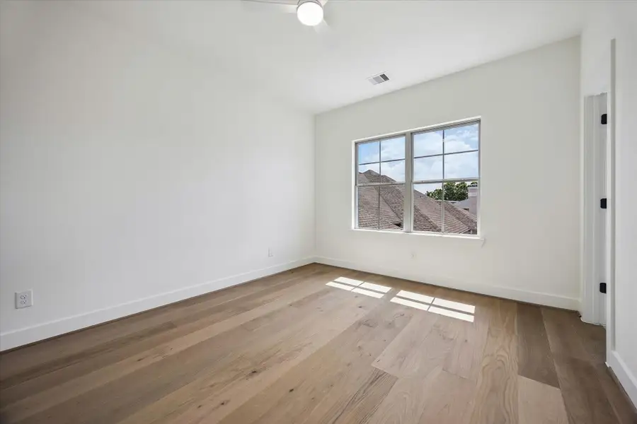 Secondary bedroom #3