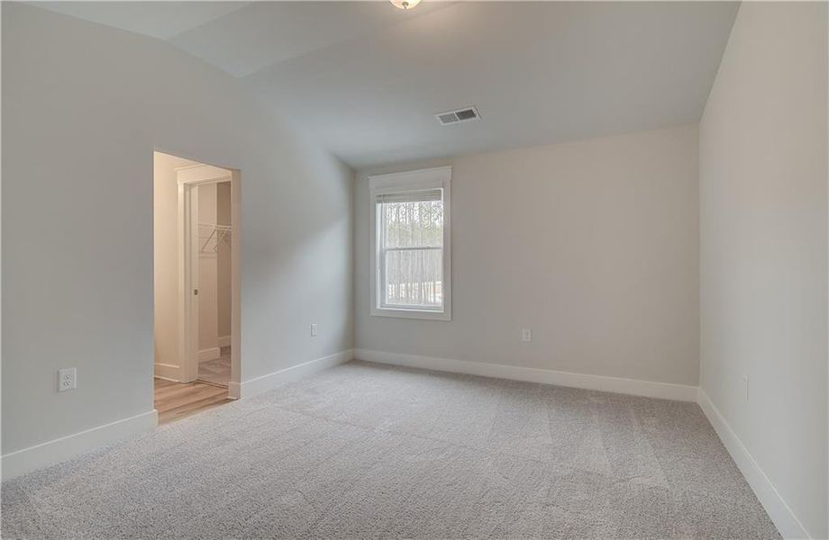 Spacious, unfurnished interior of a new home in , Senoia (Image 29).