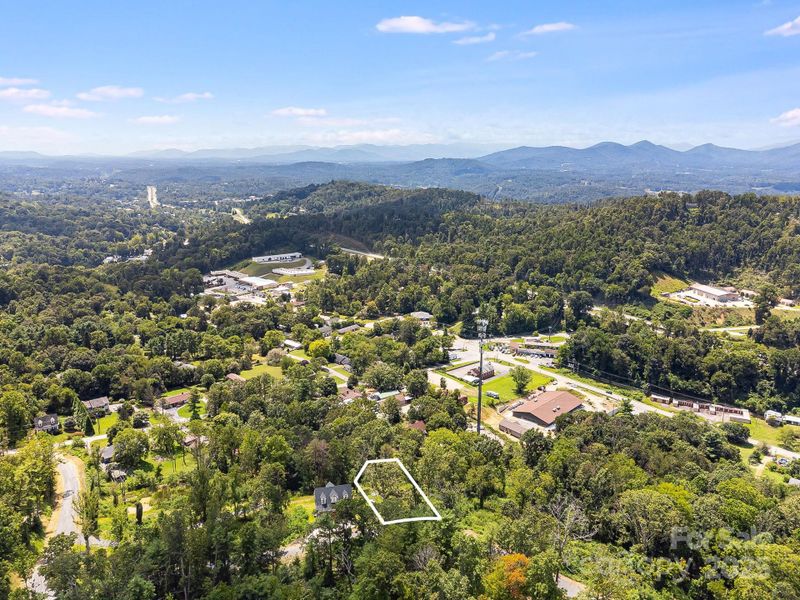 Image 12 of a home in .