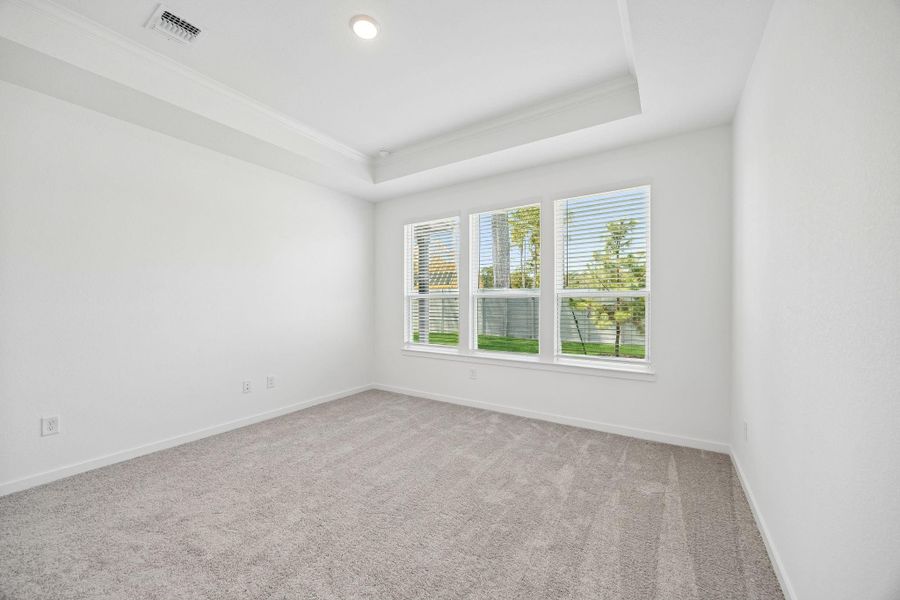 Spacious, unfurnished interior of a new home in Pulte Homes at Two Step Farm, Montgomery (Image 16).