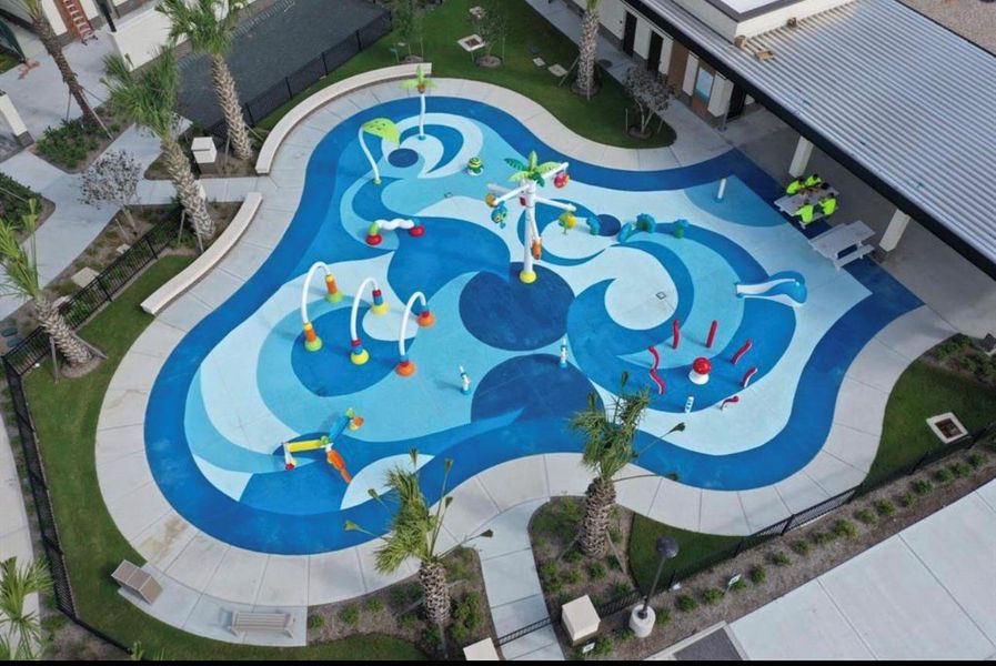 Community amenities in Lago Mar, Texas City (Image 16).