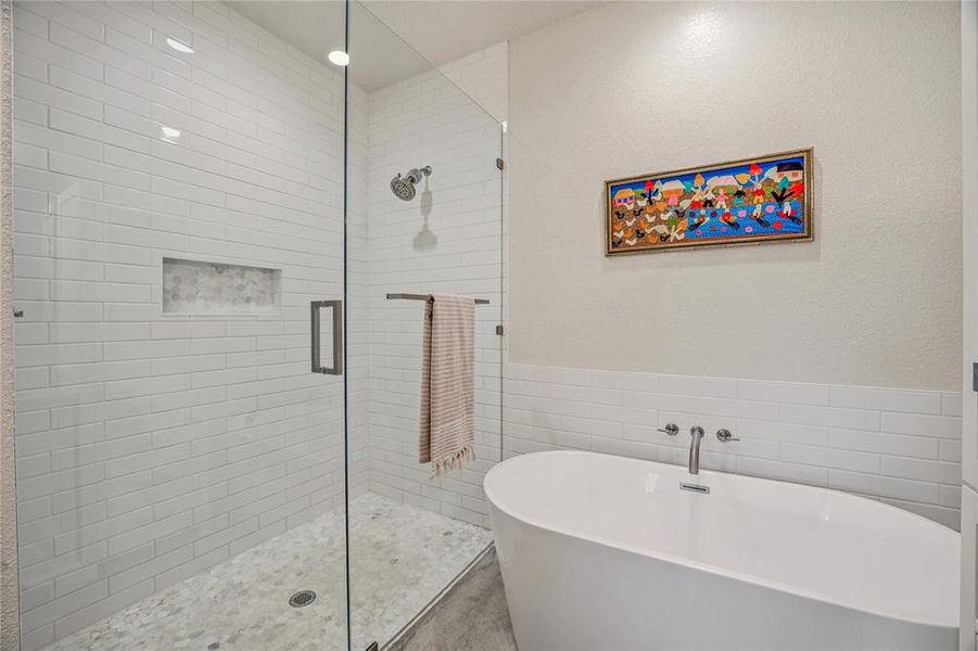Furnished interior view inside a new home in , Santo (Image 17).