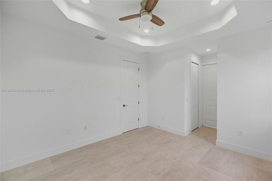 Spacious, unfurnished interior of a new home in , Cape Coral (Image 26). Spacious, unfurnished interior of a new home in , Cape Coral (Image 26).