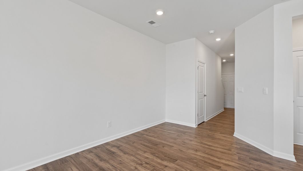 Spacious, unfurnished interior of a new home in Brookside Ridge Townhomes, Greer (Image 13).