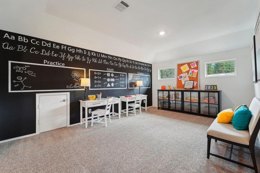 Image 4 of a home in Mill Creek. Image 4 of a home in Mill Creek.