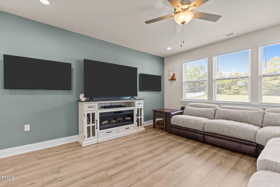 10-web-or-mls-2N6A5983