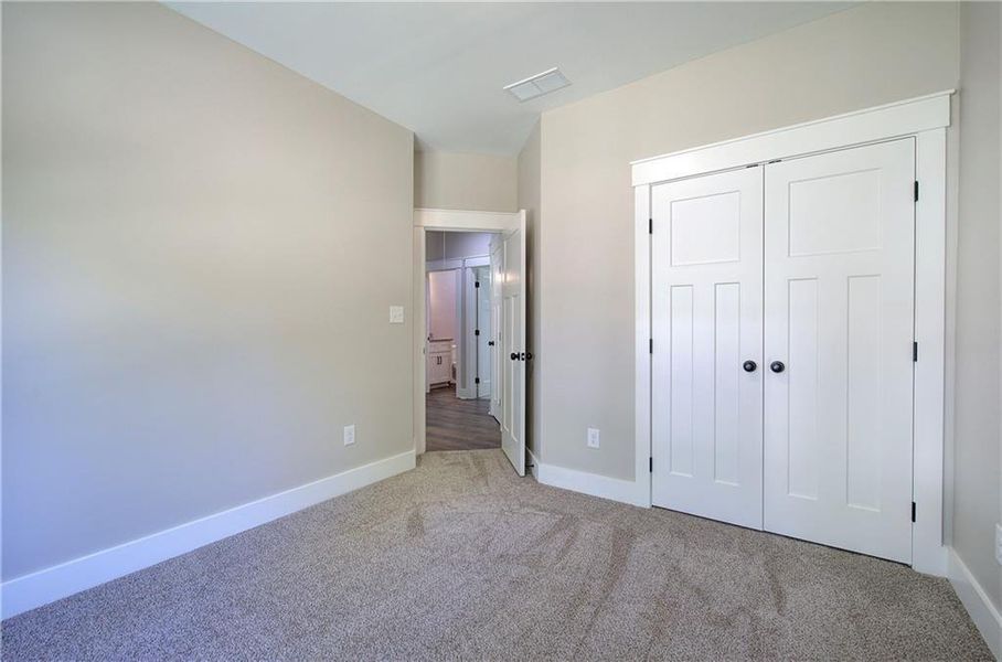 Spacious, unfurnished interior of a new home in , Cartersville (Image 18).