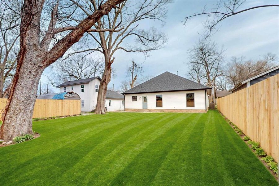 Exterior details and patio area of a home in , Corsicana (Image 3). Exterior details and patio area of a home in , Corsicana (Image 3).